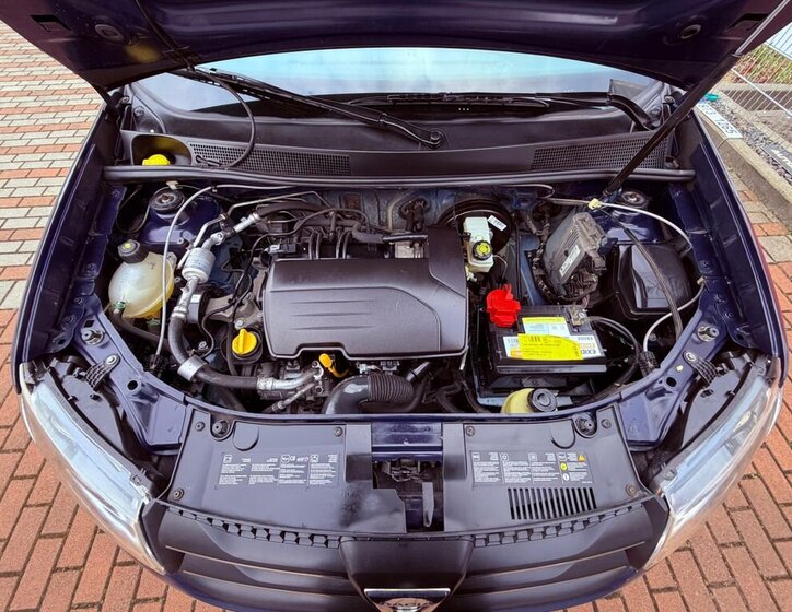 Dacia Sandero Hatchback 1,1 l 55 kw