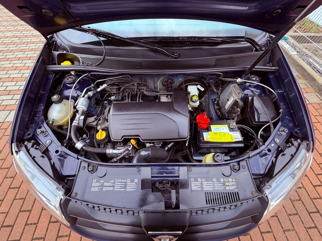 Dacia Sandero Hatchback 1,1 l 55 kw