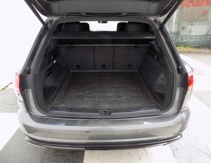 Volkswagen Touareg SUV / Terénní 3,0 l 210 kw