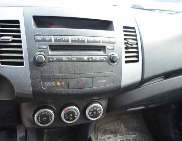 Mitsubishi Outlander 17