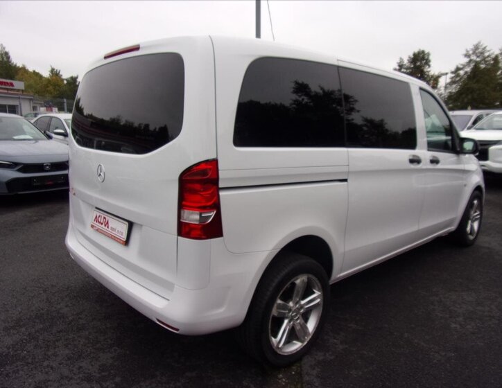 Mercedes-Benz Vito Kombi 2,1 l 120 kw