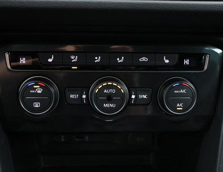 Volkswagen Tiguan 23