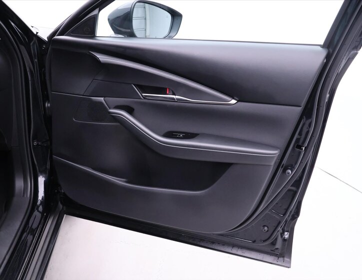 Mazda CX-30 SUV 2,0 l 137 kw