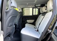 Land Rover Defender SUV 3,0 l 183 kw