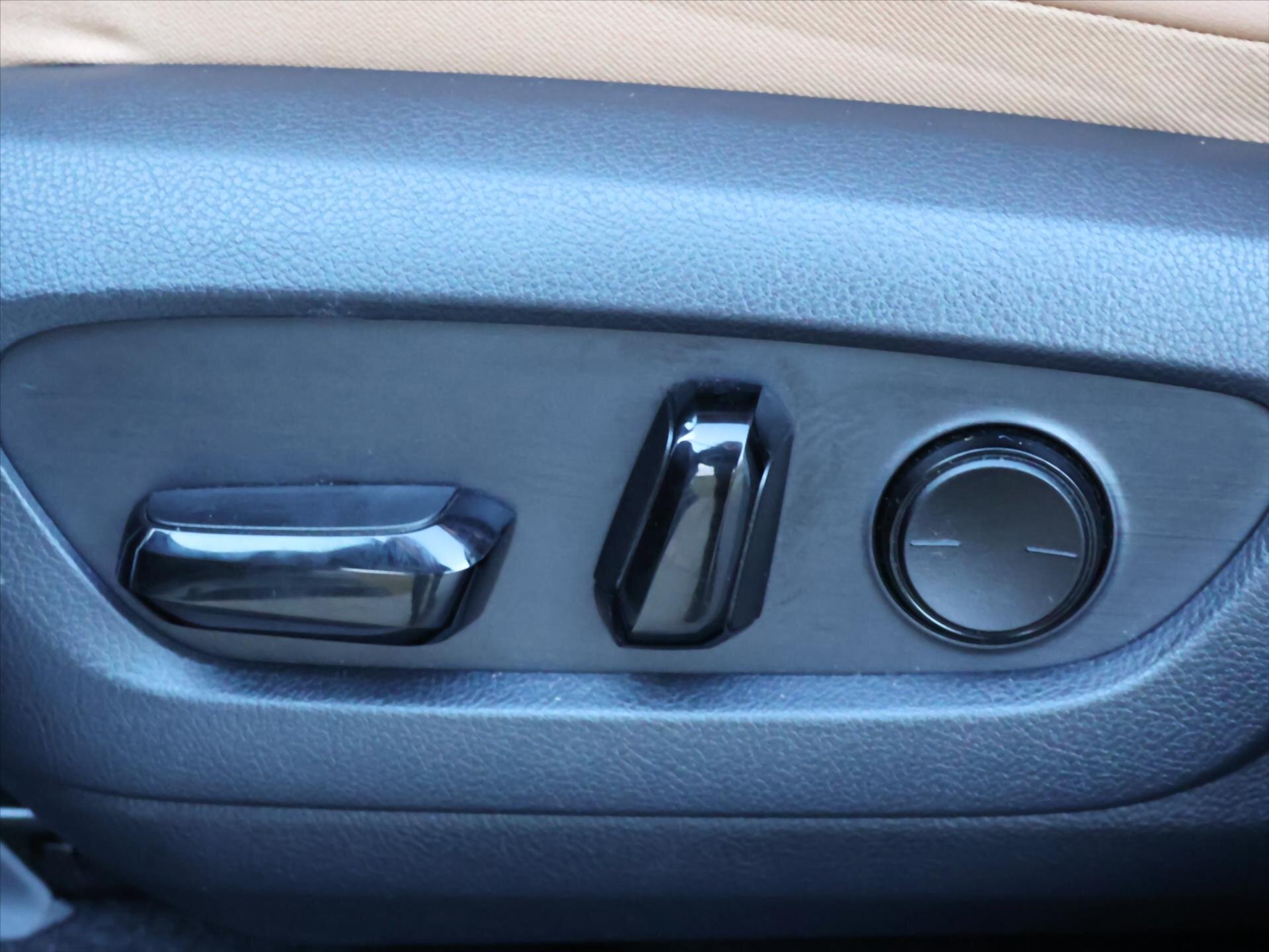 Lexus NX 450h plus SUV / Terénní 2,5 l 136 kw