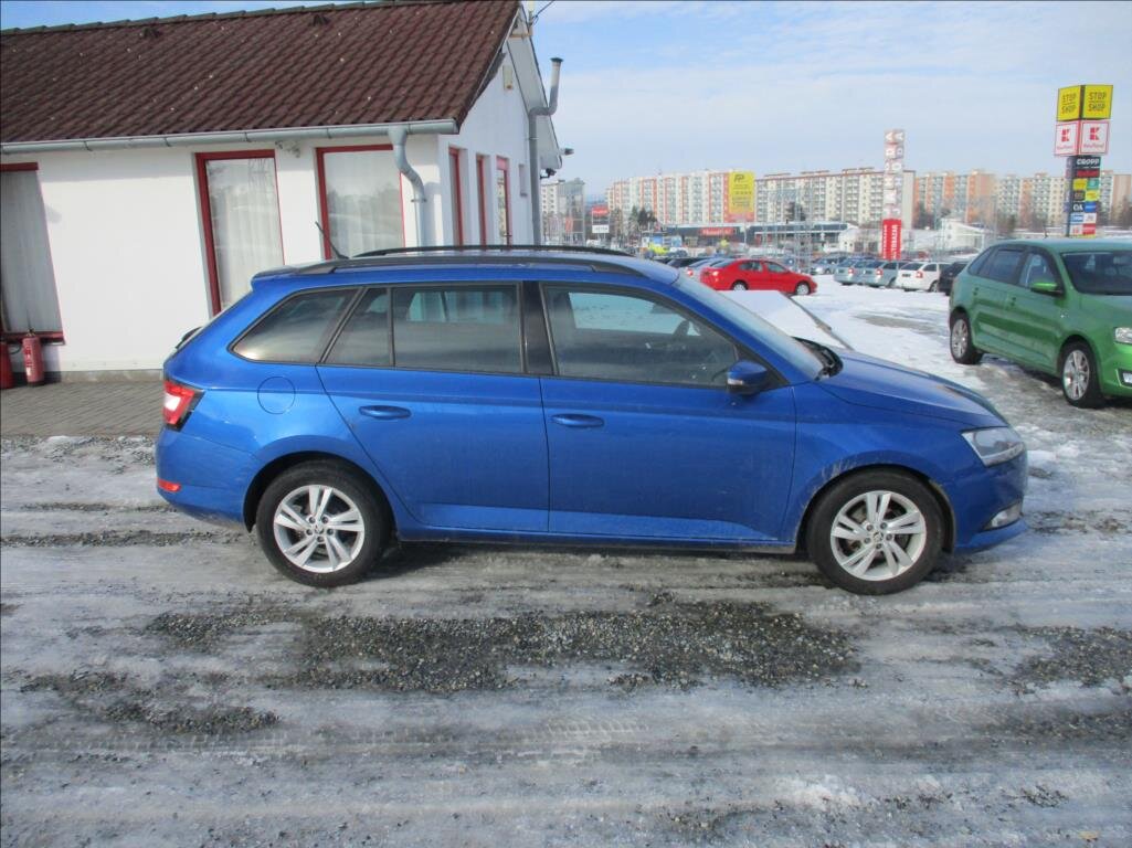 Škoda Fabia Kombi 999,0 70 kw