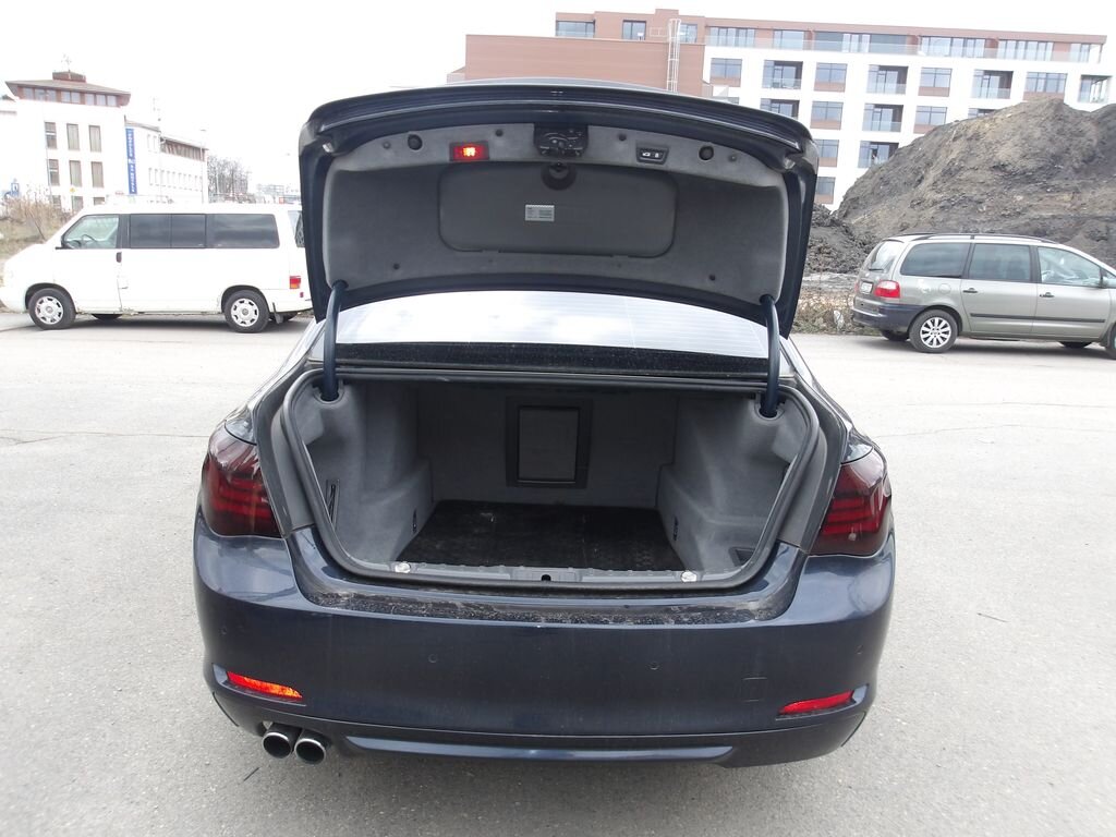 BMW Řada 7 Sedan / Limuzína 3,0 l 180 kw