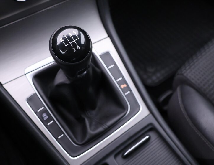 Volkswagen Golf Kombi 1,6 l 81 kw