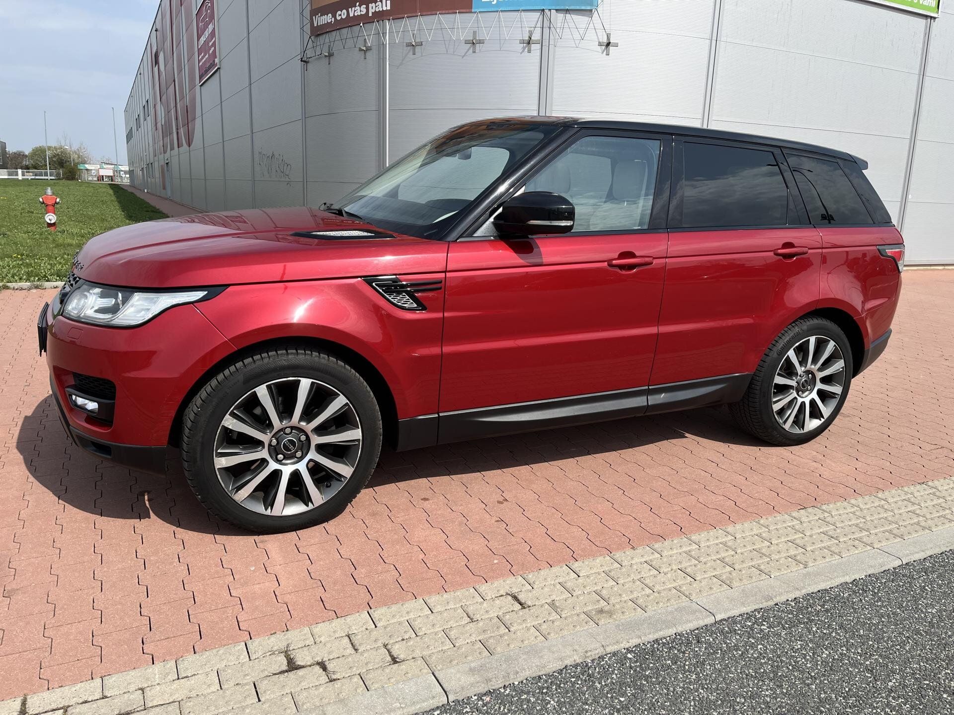 Land Rover Range Rover Sport SUV / Terénní 3,0 l 190 kw