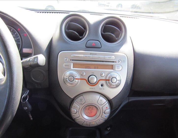 Nissan Micra Hatchback 1,2 l 59 kw