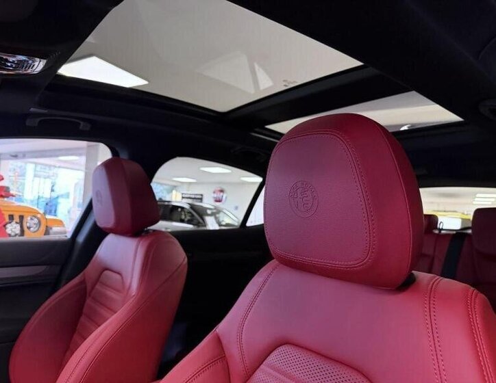 Alfa Romeo Stelvio SUV / Terénní 2,0 l 206 kw