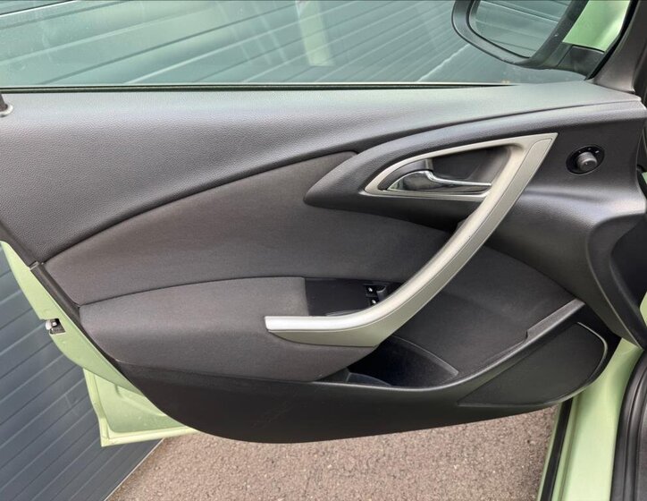 Opel Astra Hatchback 1,4 l 74 kw