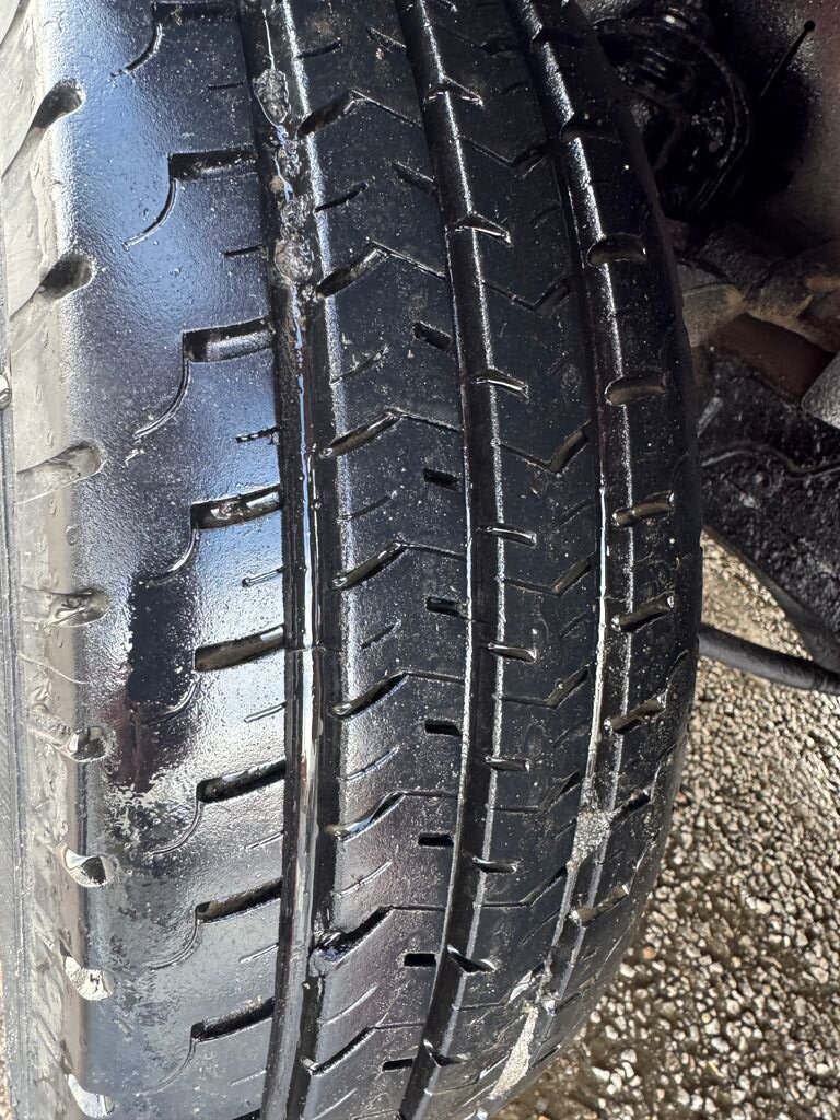 Toyota Hi-Ace Skříň 2,4 l 55 kw