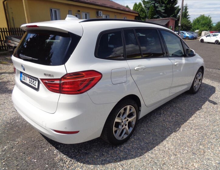 BMW Řada 2 Kombi 1,5 l 100 kw