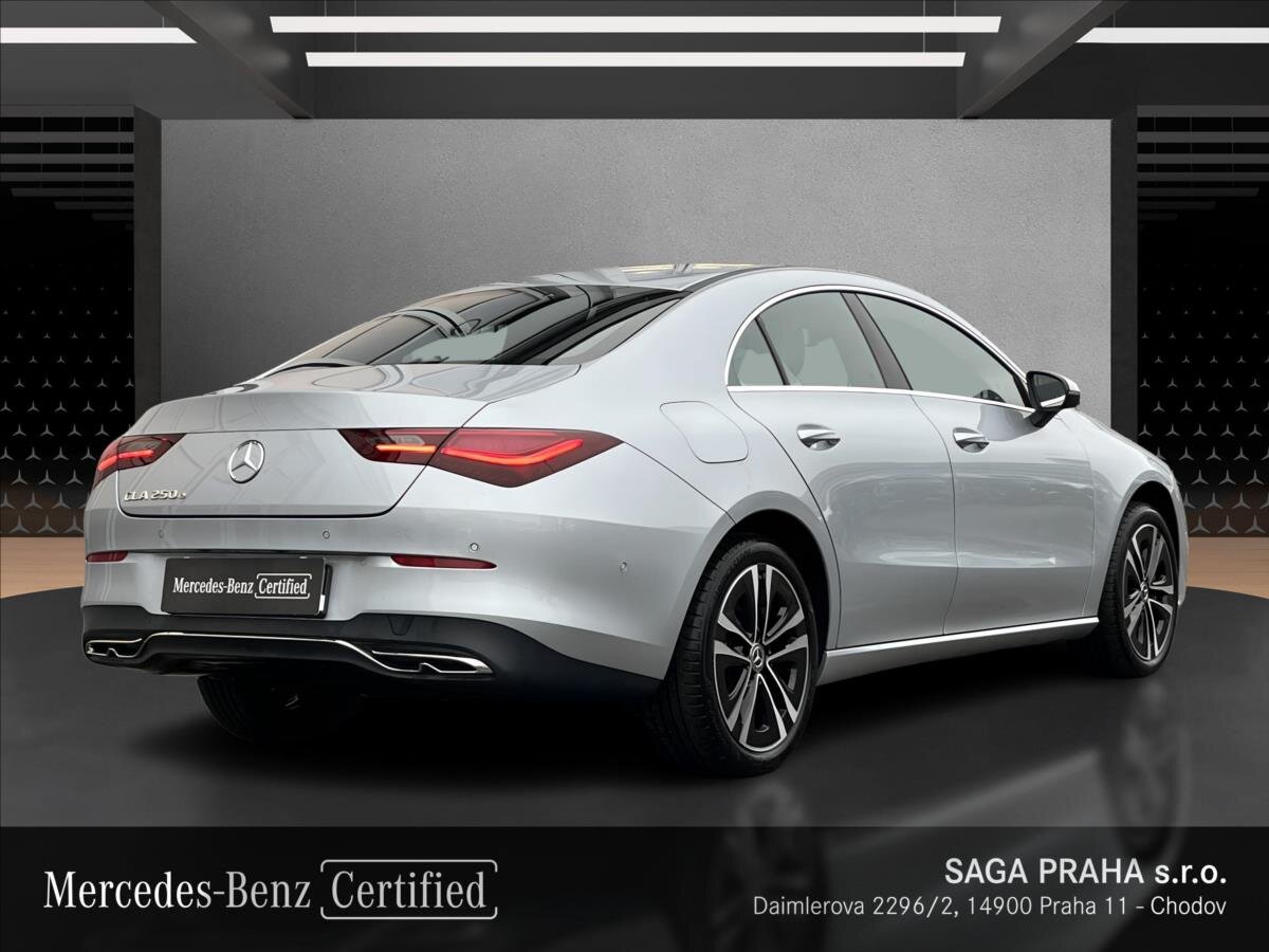 Mercedes-Benz CLA Kupé 1,3 l 120 kw