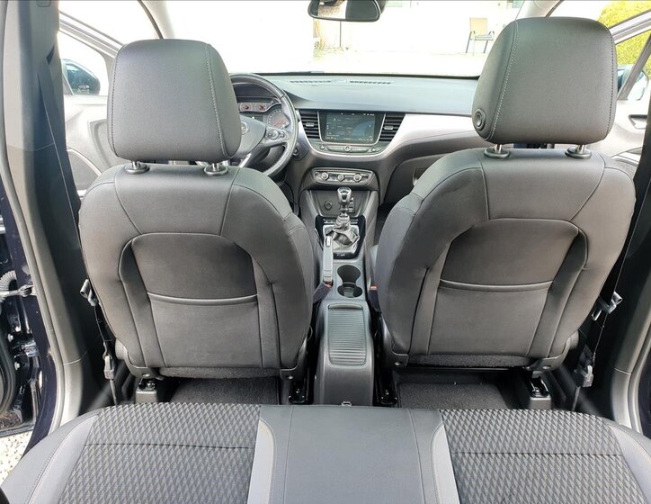 Opel Crossland X SUV / Terénní 1,5 l 75 kw