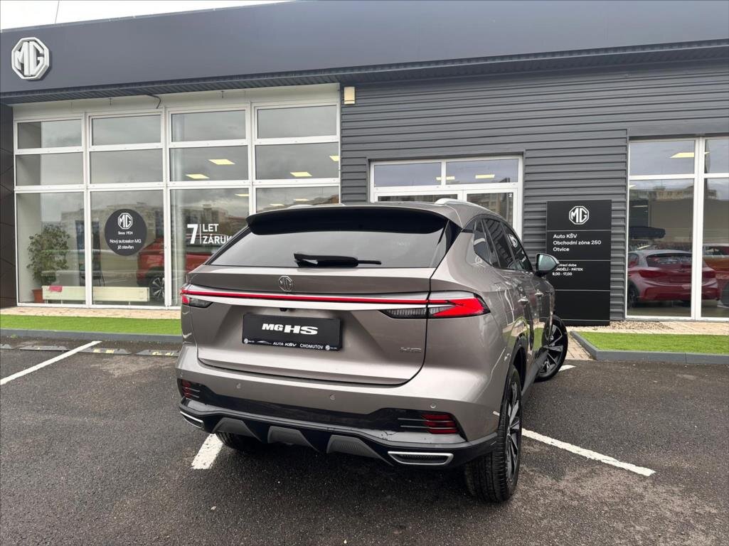 MG HS SUV / Terénní 1,5 l 125 kw