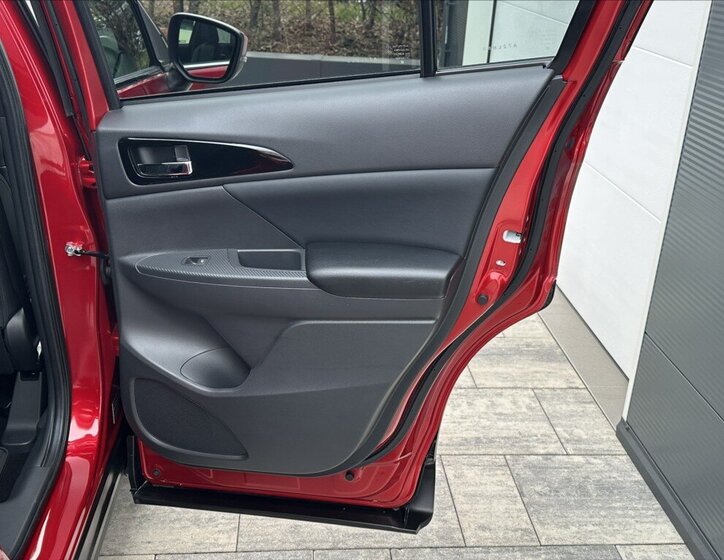 Mitsubishi Eclipse Cross Kombi 2,4 l 138 kw