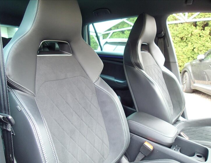 Škoda Kodiaq SUV / Terénní 1,5 l 110 kw