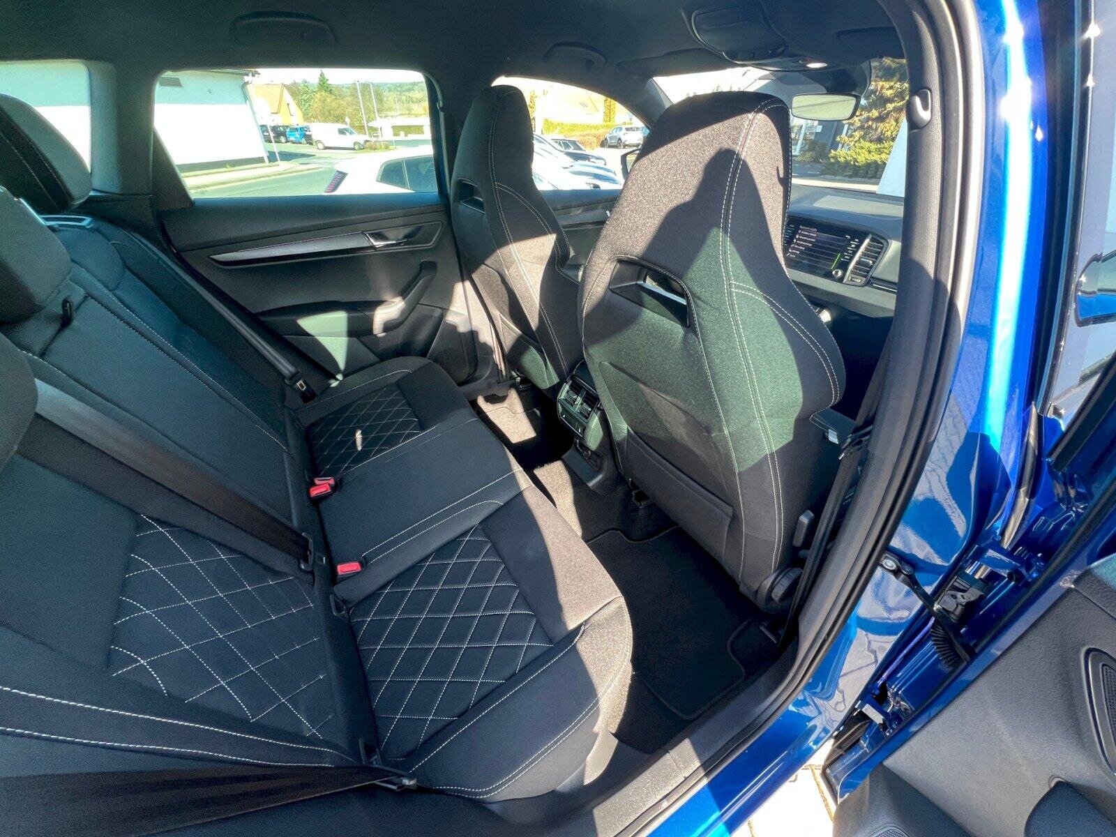 Škoda Karoq SUV / Terénní 1,5 l 110 kw