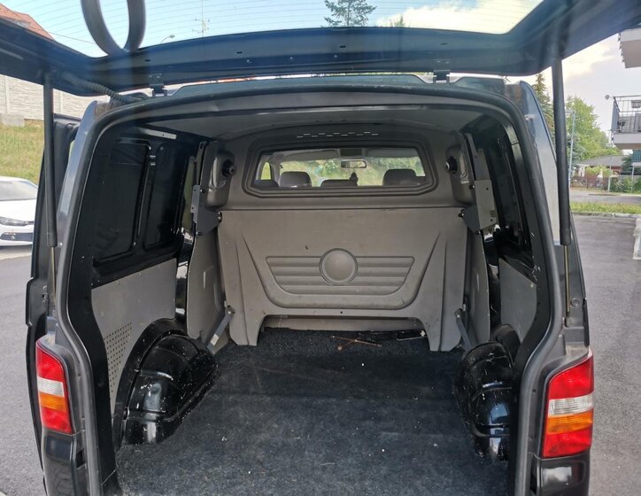 Volkswagen Multivan Kombi 1,9 l 0