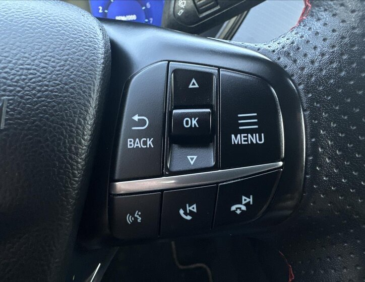 Ford Kuga SUV / Terénní 1,5 l 110 kw