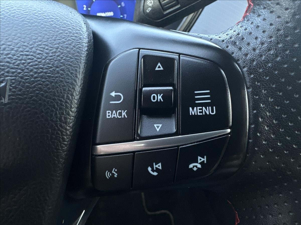 Ford Kuga SUV / Terénní 1,5 l 110 kw