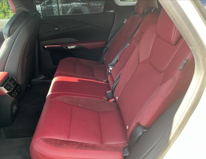 Lexus RX 500h SUV / Terénní 2,4 l 273 kw