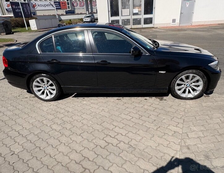 BMW Řada 3 Sedan / Limuzína 0,0 180 kw