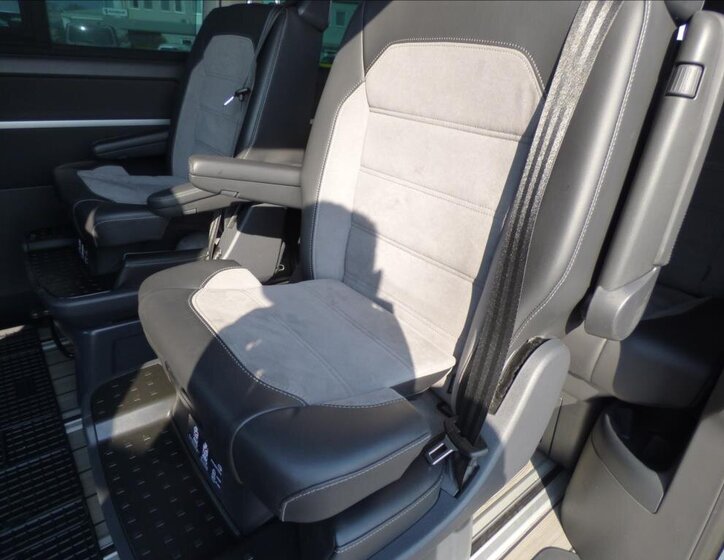 Volkswagen Multivan Kombi 2,0 l 150 kw