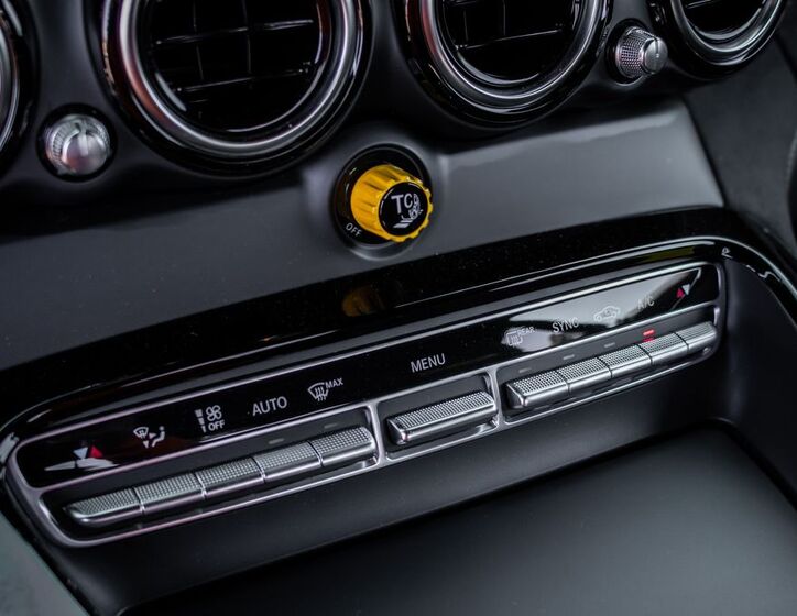 Mercedes-Benz AMG GT 33