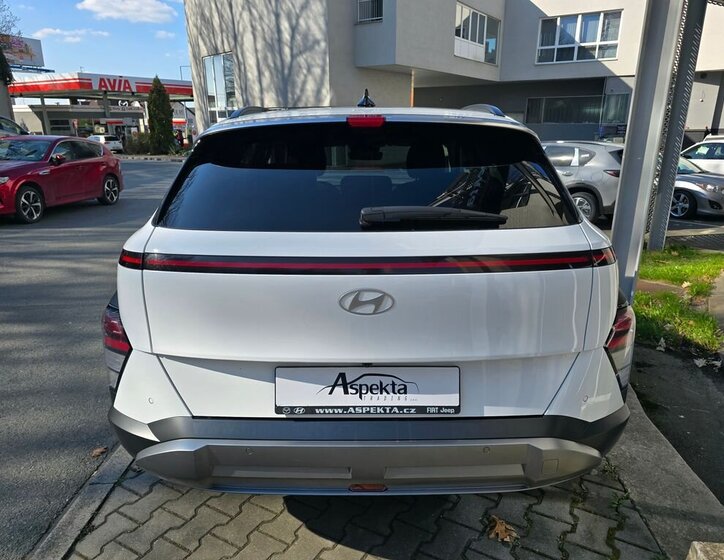 Hyundai Kona SUV / Terénní 1,6 l 145 kw