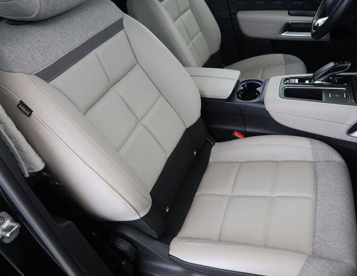 Citroën C5 Aircross SUV / Terénní 1,6 l 133 kw