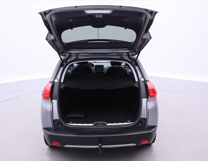 Peugeot 2008 SUV / Terénní 1,2 l 81 kw