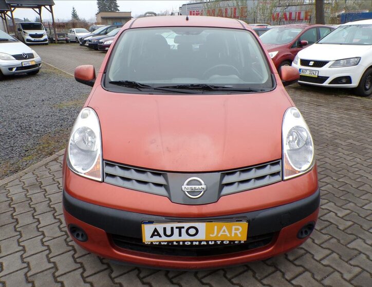 Nissan Note Kombi 1,4 l 65 kw