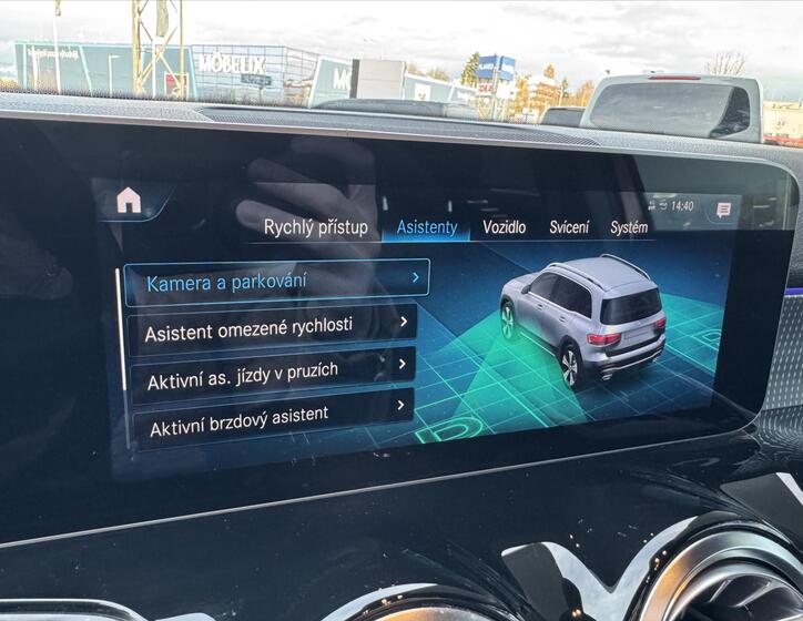 Mercedes-Benz GLB 12