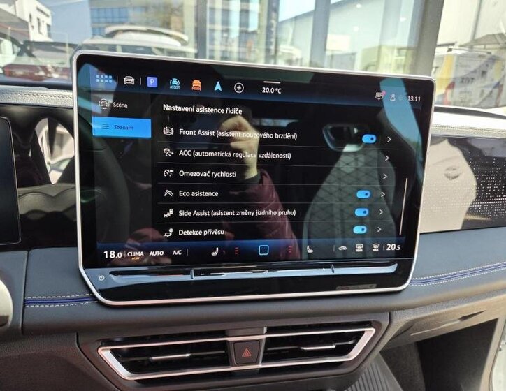 Volkswagen Tiguan SUV / Terénní 2,0 l 195 kw