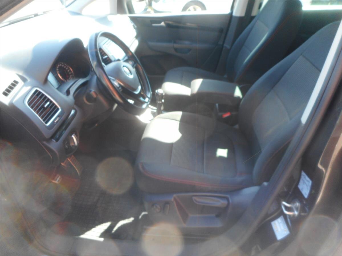 Volkswagen Sharan Kombi 2,0 l 110 kw