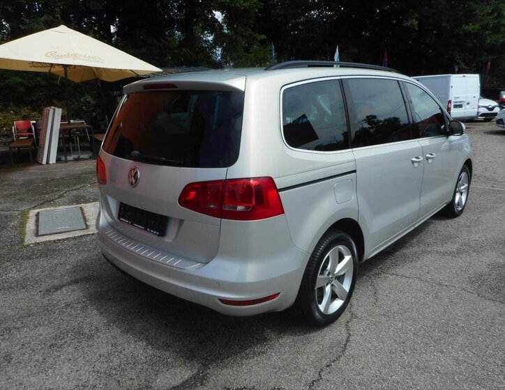 Volkswagen Sharan MPV 2,0 l 103 kw