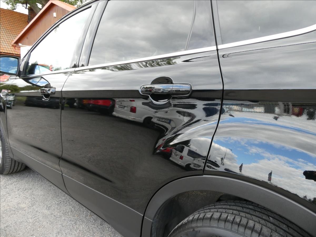 Ford Kuga SUV 1,5 l 110 kw