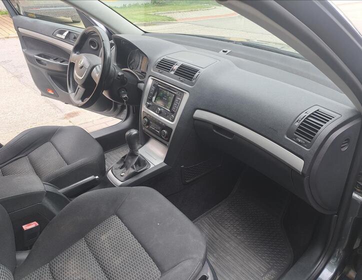 Škoda Octavia 32
