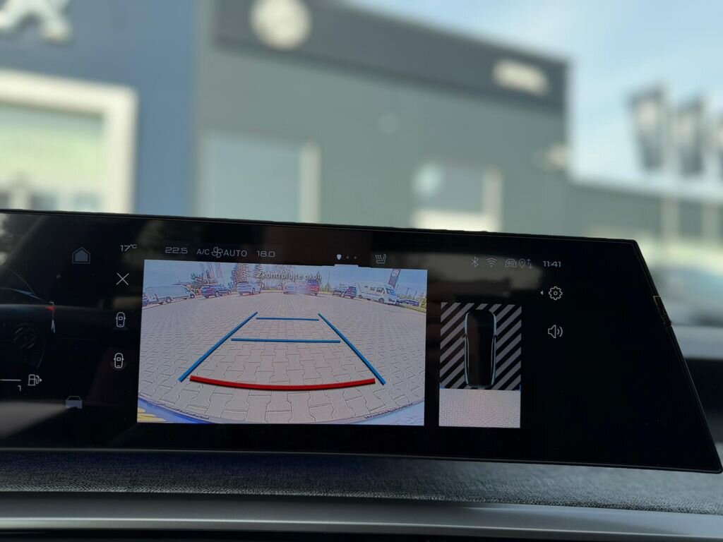 Peugeot 3008 SUV / Terénní 1,2 l 107 kw