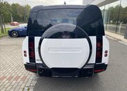 Land Rover Defender 8
