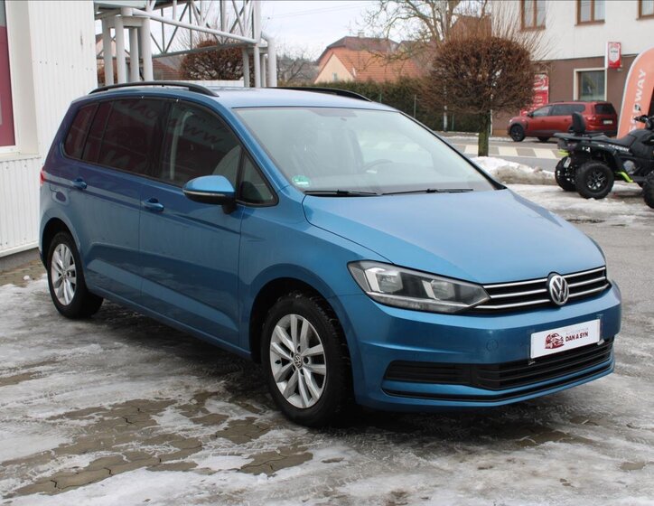 Volkswagen Touran 2