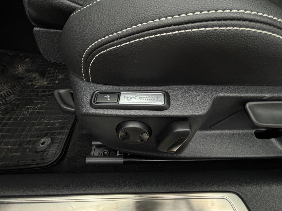 Volkswagen Passat Kombi 2,0 l 110 kw