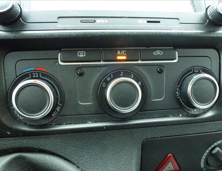 Volkswagen Transporter 25