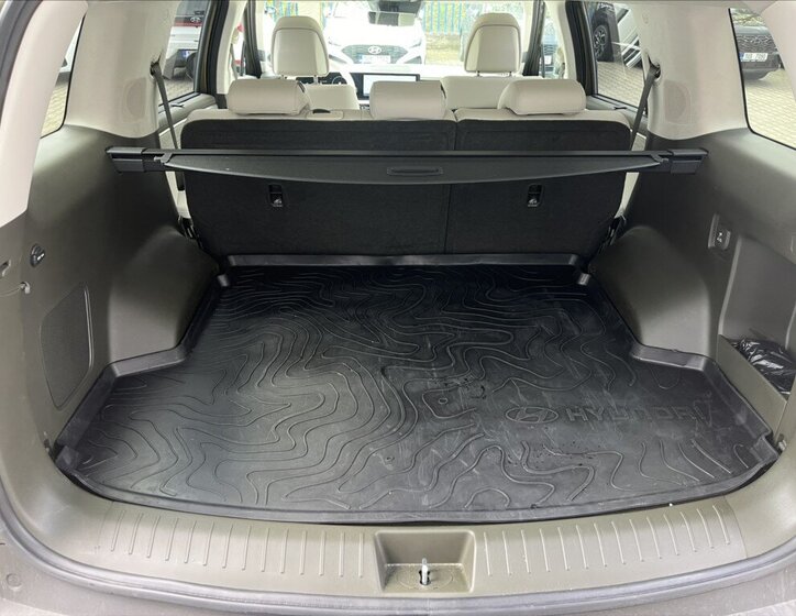 Hyundai Santa Fe SUV / Terénní 1,6 l 185 kw