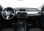 BMW X1 12
