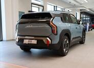 KIA EV3 5
