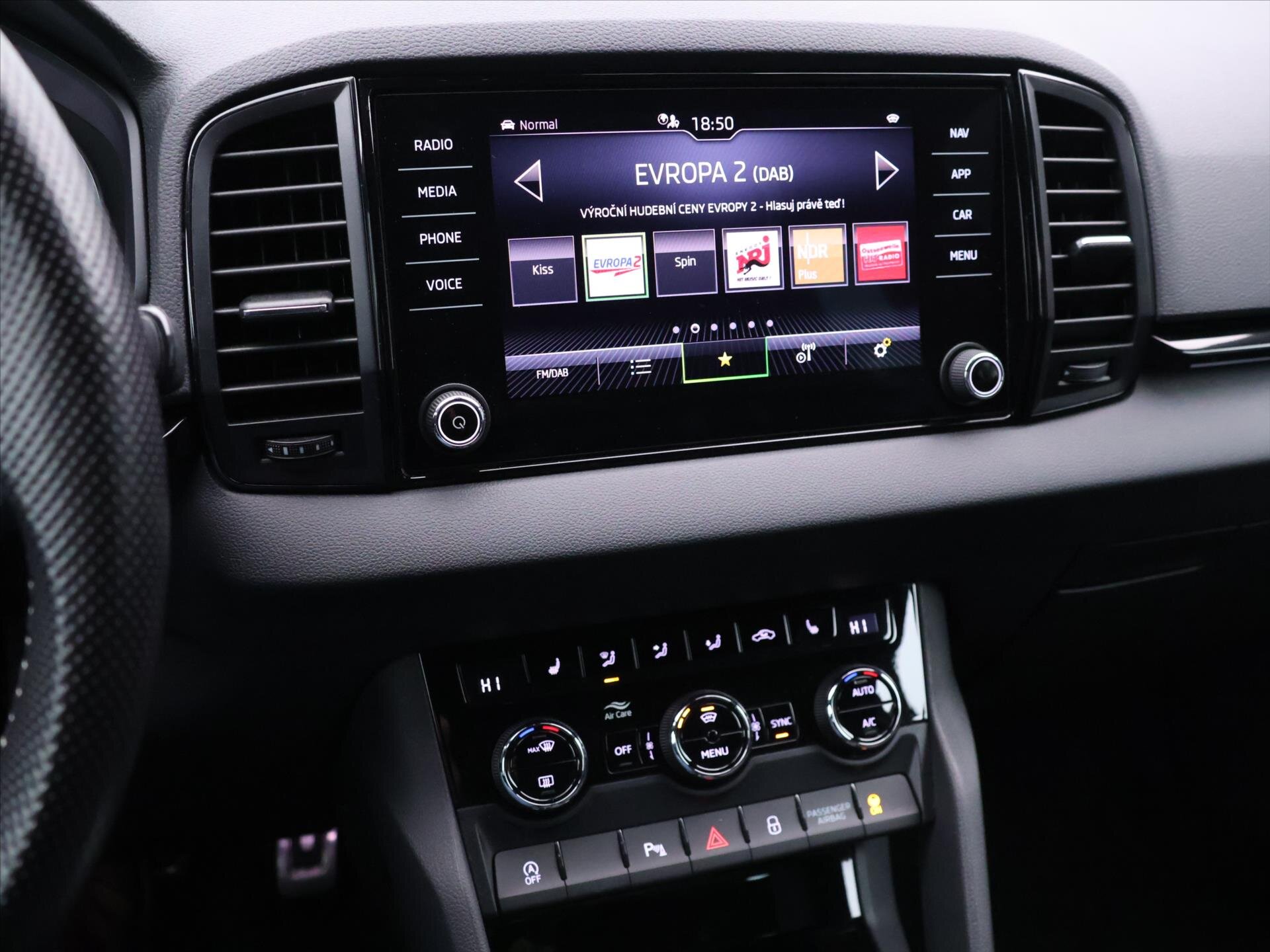 Škoda Karoq SUV 1,5 l 110 kw